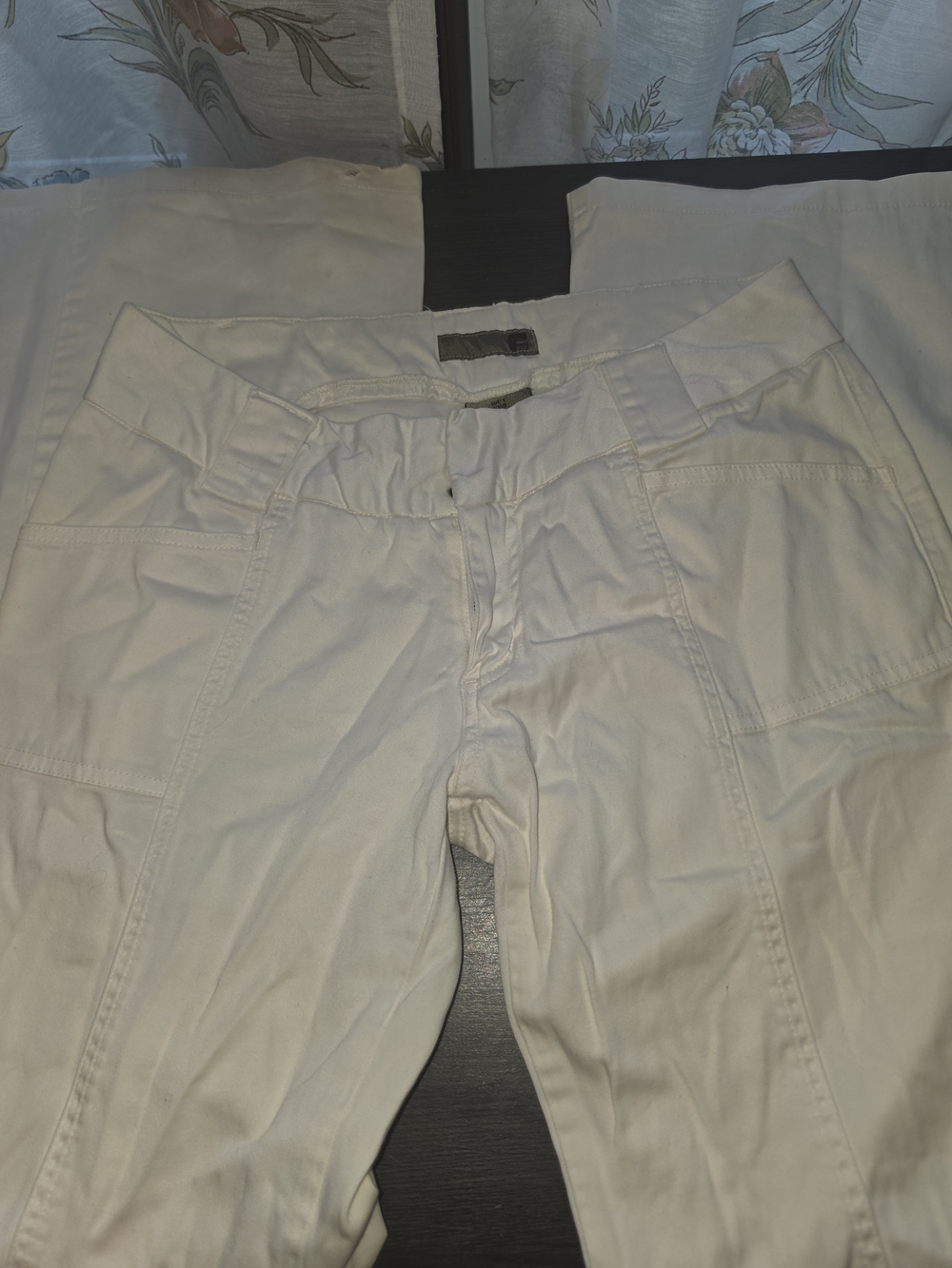 Buckle Cream/Tan Women's Pants